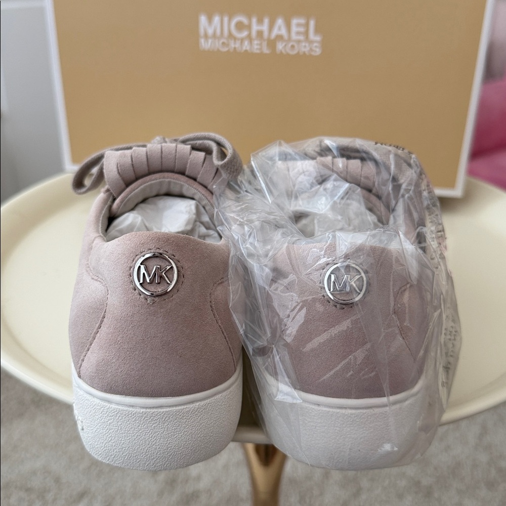 NIB Michael Kors Women's Keaton kiltie suede Sneakers 6.5 - Picture 3 of 6